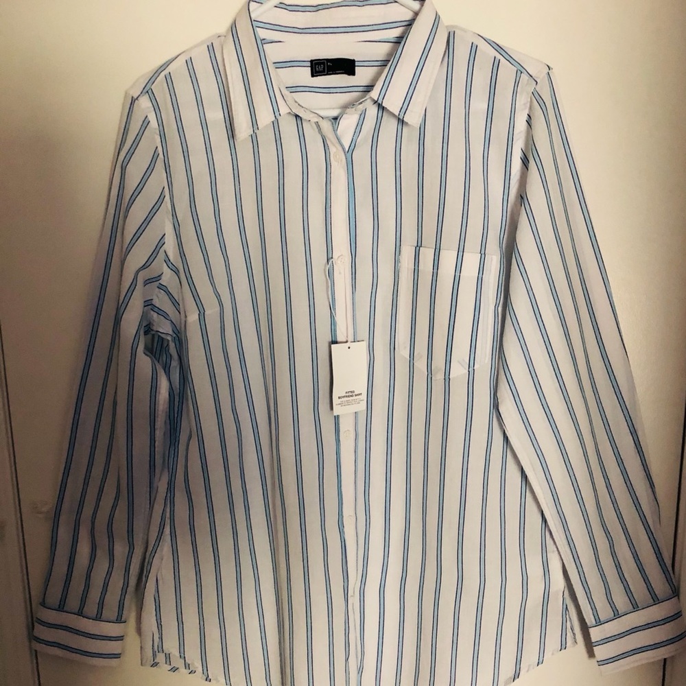 GAP Fitted Boyfriend Shirt blue and white stripes NWT - Picture 6 of 8